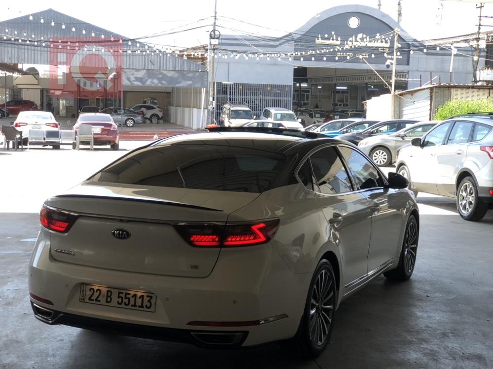 Kia Cadenza